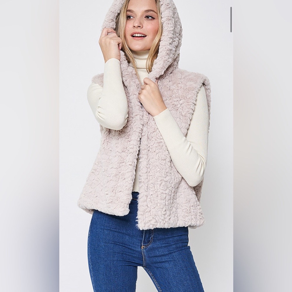 ME JANE Cozy Faux Fur Hooded Vest